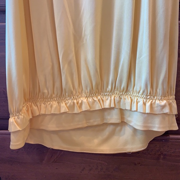 Soft Yellow Cinched At Bottom Dress - Picture 4 of 6